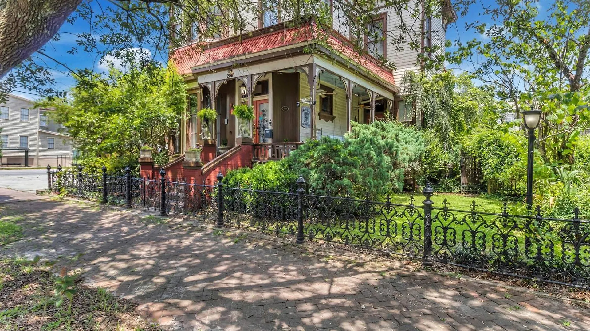 Penzion Hotel Carriage Modern House To Victorian House Savannah